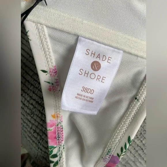 Shade & Shore Cream Pink Ruched Bustier Swim Top - Picture 3 of 4